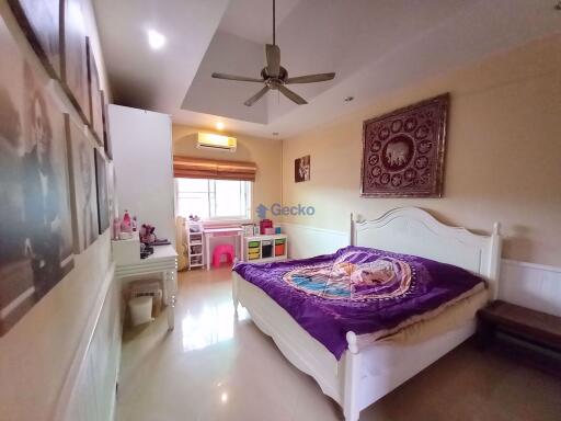 3 Bedrooms House in Royal View Village East Pattaya H009590