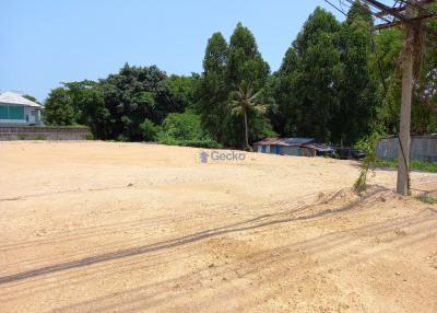 Land available in North Pattaya L009217