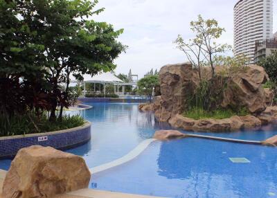 1 Bedroom Condo in Movenpick White Sand Beach Pattaya Na Jomtien C008005