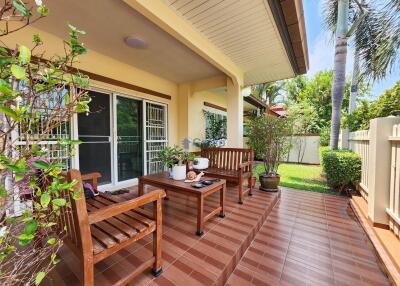 3 Bedrooms House in Baan Boonraksaa East Pattaya H007322