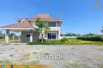 Brand-New Large 2-Storey Villa Modern Lanna Style