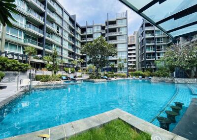 3 Bedrooms Condo in Apus Condominium Central Pattaya C009425