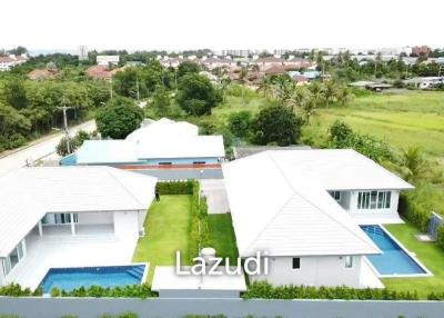 2 Villas for sale, ideal for 1 big family, 2 families or for Investment