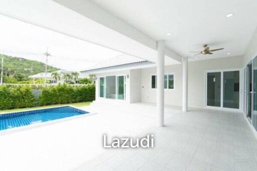 3 Bed 3 Bath New modern pool villa located in Nong Kae