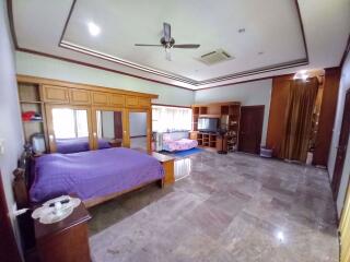 6 Bedrooms House East Pattaya H009310