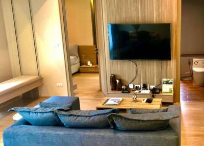 Paragon 31 Serviced Apartment For Rent in Downtown