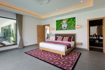 4 Bedrooms House in The Plantation Estates East Pattaya H008434