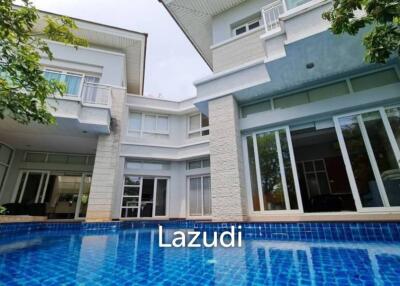 3 Brs Beachfront Villa for rent