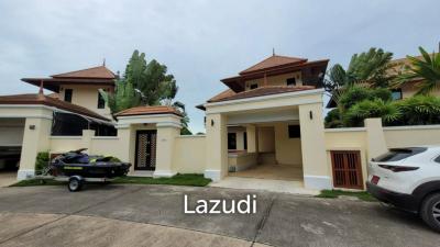 4 Brs Villa for sale