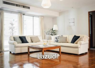 Large Pet friendly Apartment!! Near BTS Phrom Phong