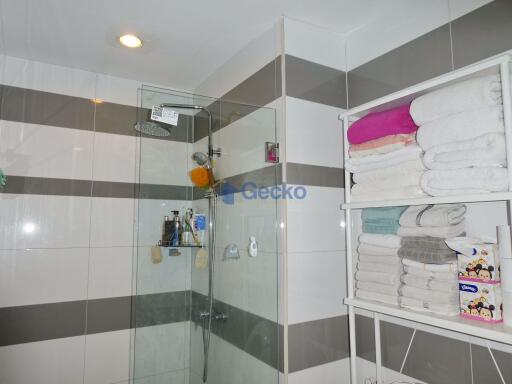 2 Bedrooms Condo in The Vision Pratumnak C008717