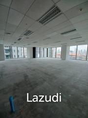 Office space for rent at Singha Complex unit 1707  size 245.90 sqm