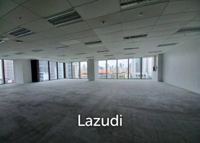 Office space for rent at Singha Complex unit 1707  size 245.90 sqm