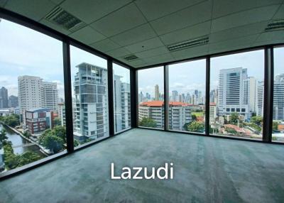 Office space for rent at Singha Complex unit 1707  size 245.90 sqm