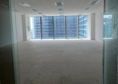 Office space for rent at Singha Complex unit 2010  size 130.46 sqm
