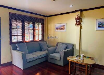 3 Bedrooms House in Park Village East Pattaya H008702