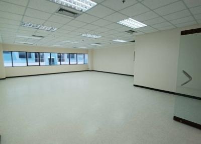 Office space for rent at B.B. Building 108 sqm