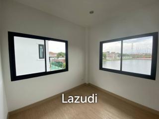 House 3 bed 3 bath near Ruam Chok Mall