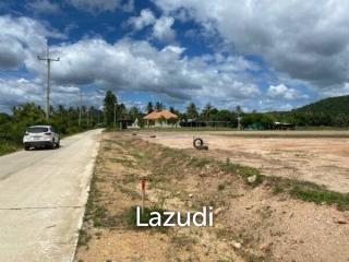 Land of 8 rai near the beach in Kao Kalok