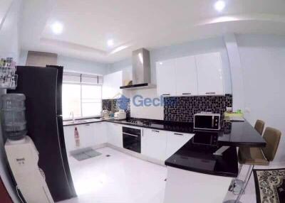 3 Bedrooms House in Pattaya Lagoon South Pattaya H005900