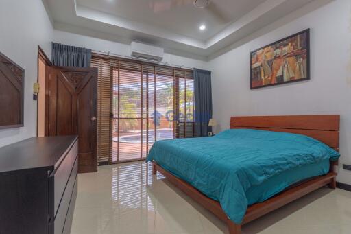 3 Bedrooms House in The Lanterns East Pattaya H010677