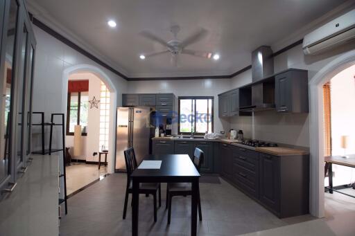 3 Bedrooms House in The Lanterns East Pattaya H010677