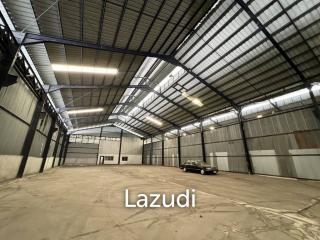 Spacious Warehouses with Private Pier and Tax Benefits - Perfect for Your Business Needs!