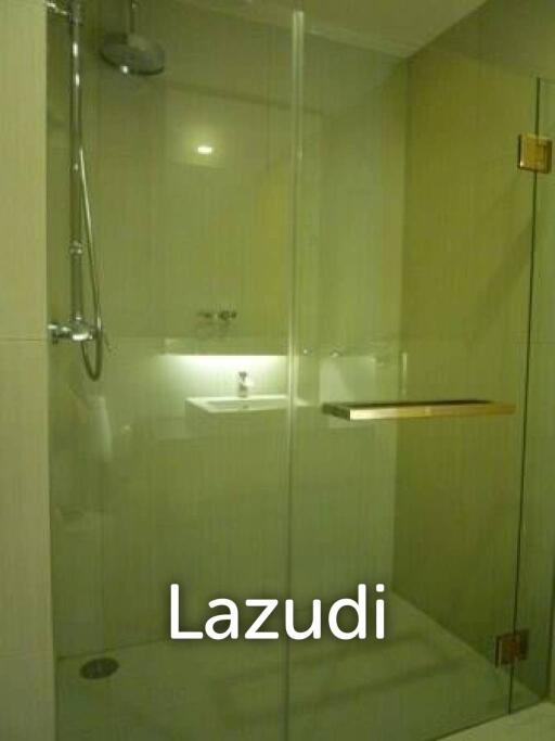 One bedroom condo for sale with tenant at Socio Ruamrudee