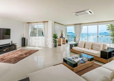 Panoramic Sea View Villa in Ao Por