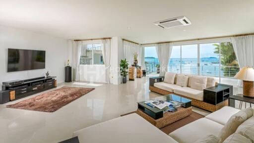 Panoramic Sea View Villa in Ao Por