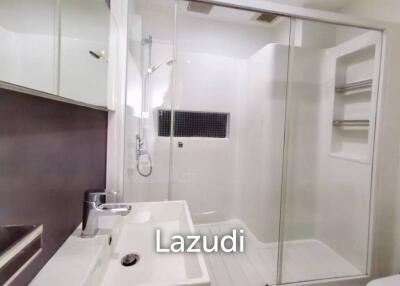 1 Bed 1 Bath 45 SQ.M The Room Sukhumvit 62