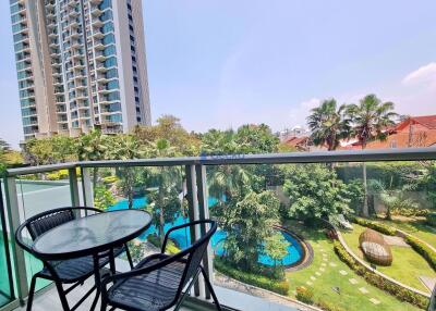 1 Bedroom Condo in The Riviera Wong Amat Beach Wongamat C010709