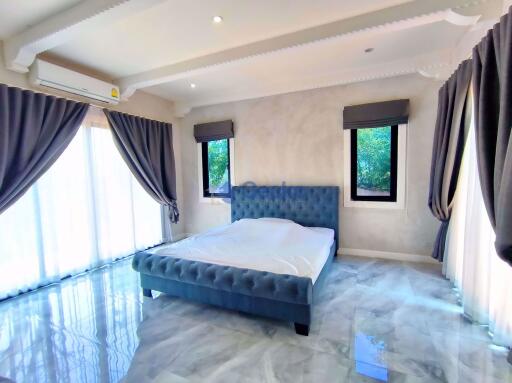 3 Bedrooms House in Nusa Chivani Na Jomtien H010720