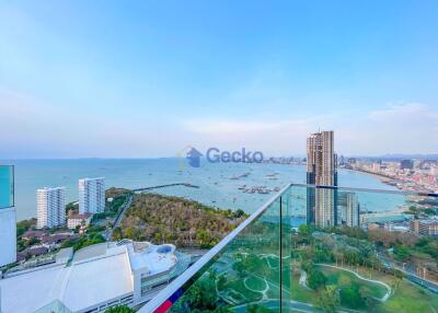 3 Bedrooms Condo in Sky Residences Pratumnak C010727