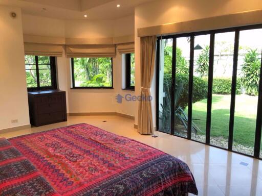 3 Bedrooms House in Jomtien Park Villas Jomtien H008898