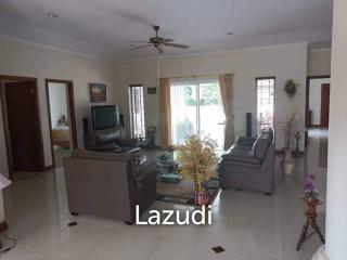 3 Bedrooms 3 Bathrooms 796 Sqm. Parapon Park Huai Yai.