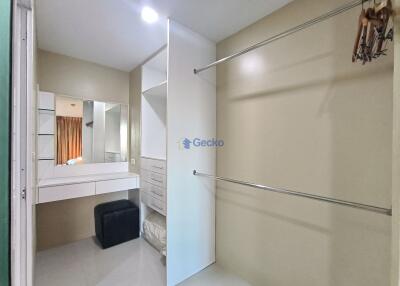 1 Bedroom bed in Condo in The Urban in Central Pattaya C009196