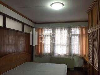 For RENT : Aree Mansion / 3 Bedroom / 2 Bathrooms / 181 sqm / 35000 THB [2857442]