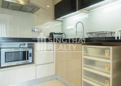 For RENT : The Crest Ruamrudee / 1 Bedroom / 1 Bathrooms / 46 sqm / 35000 THB [3363038]