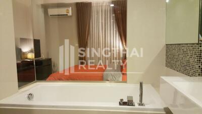 For RENT : Rhythm Sukhumvit 44/1 / 1 Bedroom / 1 Bathrooms / 46 sqm / 35000 THB [3942302]