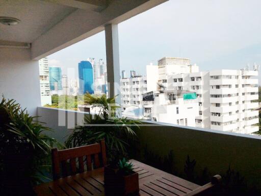 For RENT : Siam Court Apartment / 2 Bedroom / 2 Bathrooms / 151 sqm / 35000 THB [3968756]