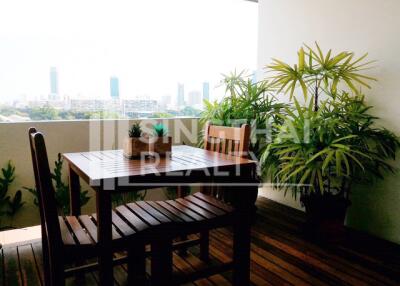 For RENT : Siam Court Apartment / 2 Bedroom / 2 Bathrooms / 151 sqm / 35000 THB [3968756]