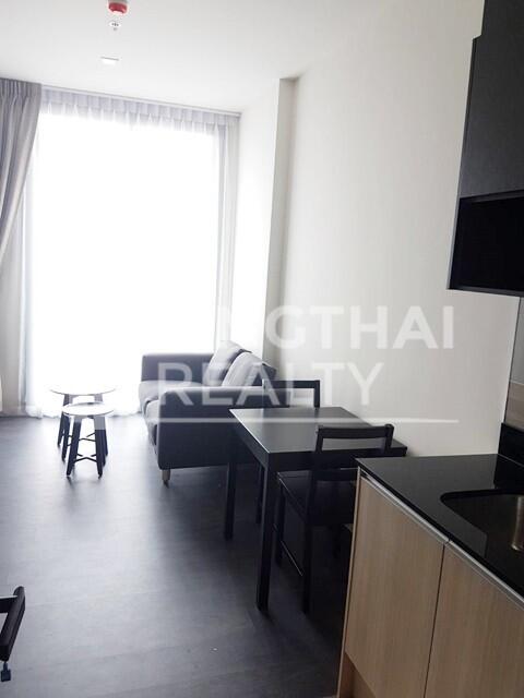 For RENT : Edge Sukhumvit 23 / 1 Bedroom / 1 Bathrooms / 34 sqm / 35000 THB [4457033]