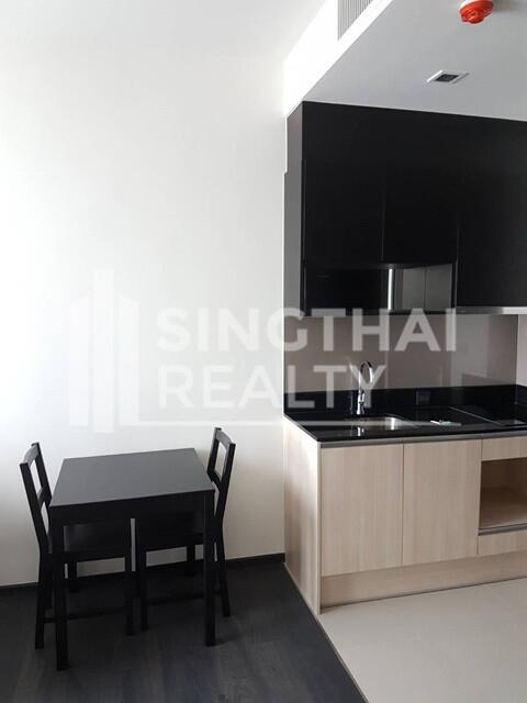 For RENT : Edge Sukhumvit 23 / 1 Bedroom / 1 Bathrooms / 34 sqm / 35000 THB [4457033]