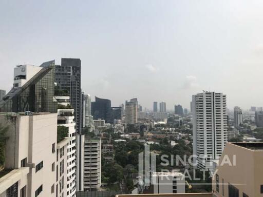 For RENT : Top View Tower / 2 Bedroom / 2 Bathrooms / 97 sqm / 35000 THB [5402960]