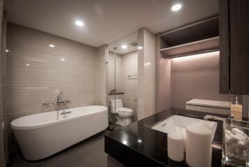 For RENT : Klass Condo Langsuan / 1 Bedroom / 1 Bathrooms / 48 sqm / 35000 THB [6185896]