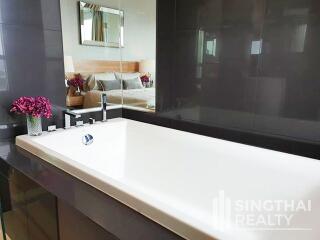 For RENT : Rhythm Sathorn / 1 Bedroom / 1 Bathrooms / 60 sqm / 35000 THB [6610486]