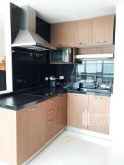 For RENT : Asoke Place / 2 Bedroom / 1 Bathrooms / 81 sqm / 35000 THB [6600859]