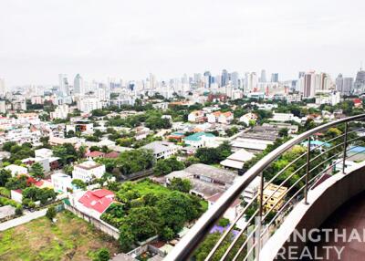 For RENT : Supalai Place / 2 Bedroom / 2 Bathrooms / 121 sqm / 35000 THB [6697242]