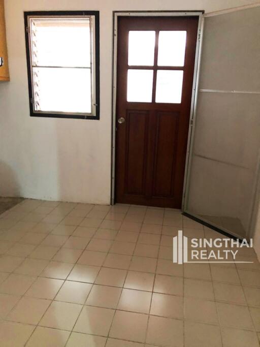 For RENT : Le Premier 2 / 2 Bedroom / 3 Bathrooms / 130 sqm / 35000 THB [6715606]